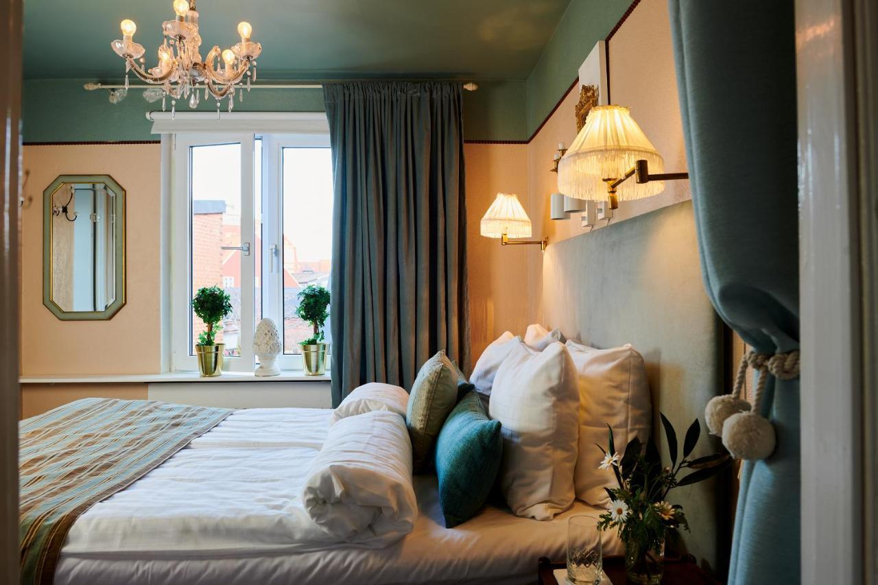 Hotell Baeckagarden Ystad Buitenkant foto