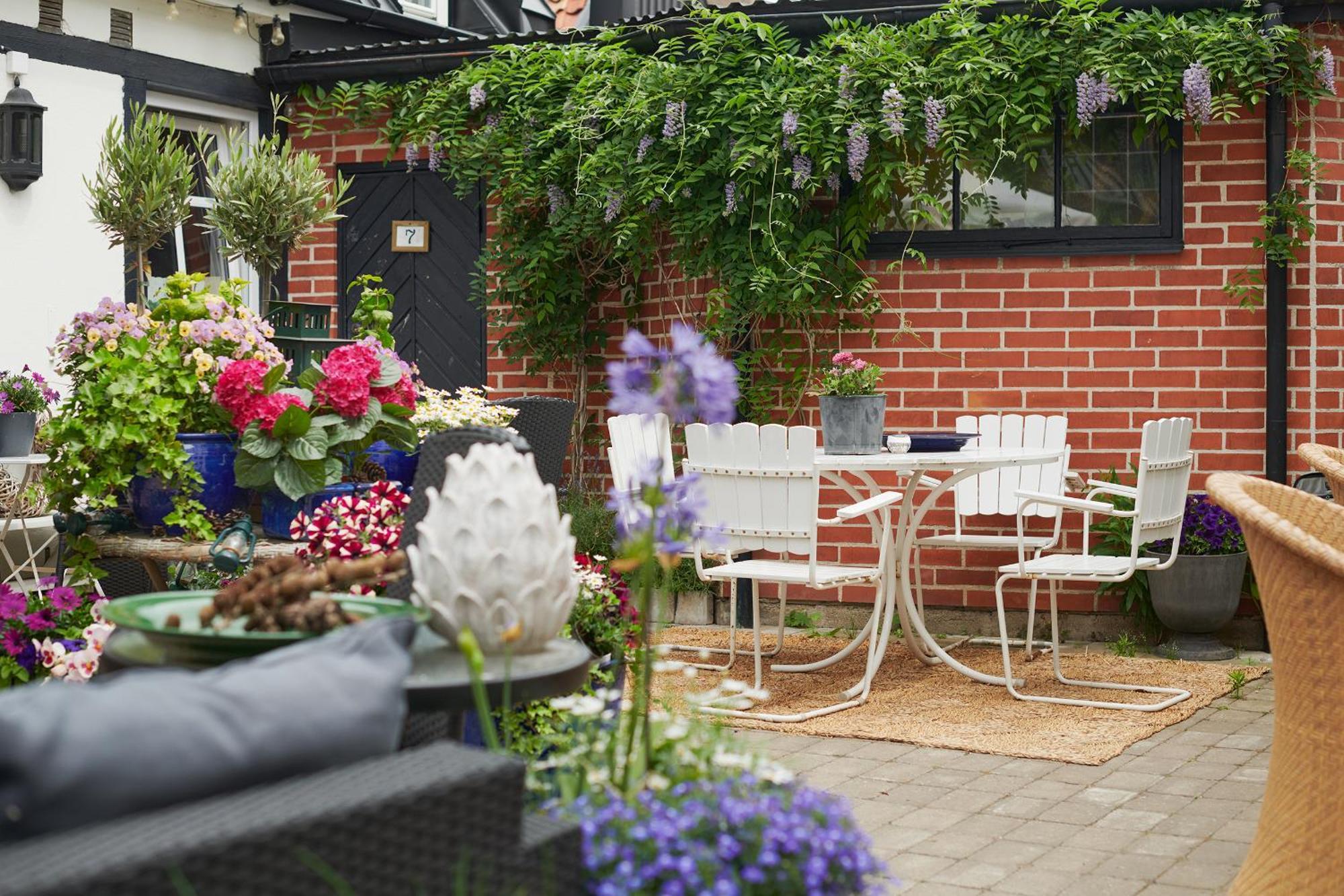 Hotell Baeckagarden Ystad Buitenkant foto