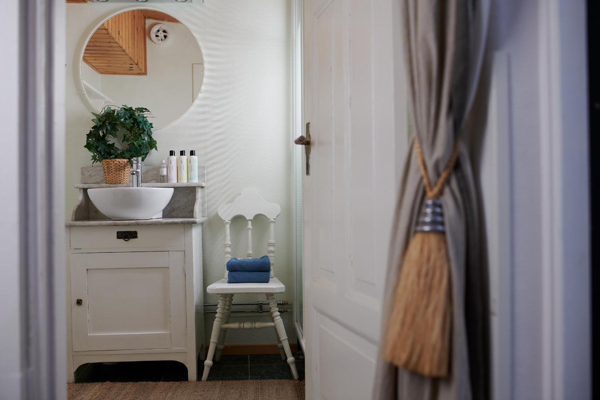 Hotell Baeckagarden Ystad Buitenkant foto